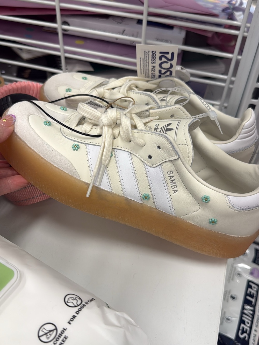 Adidas Cream Sambae Sneakers with Gum Platform and Mint Flower Accents 8.5 New - Picture 5 of 5